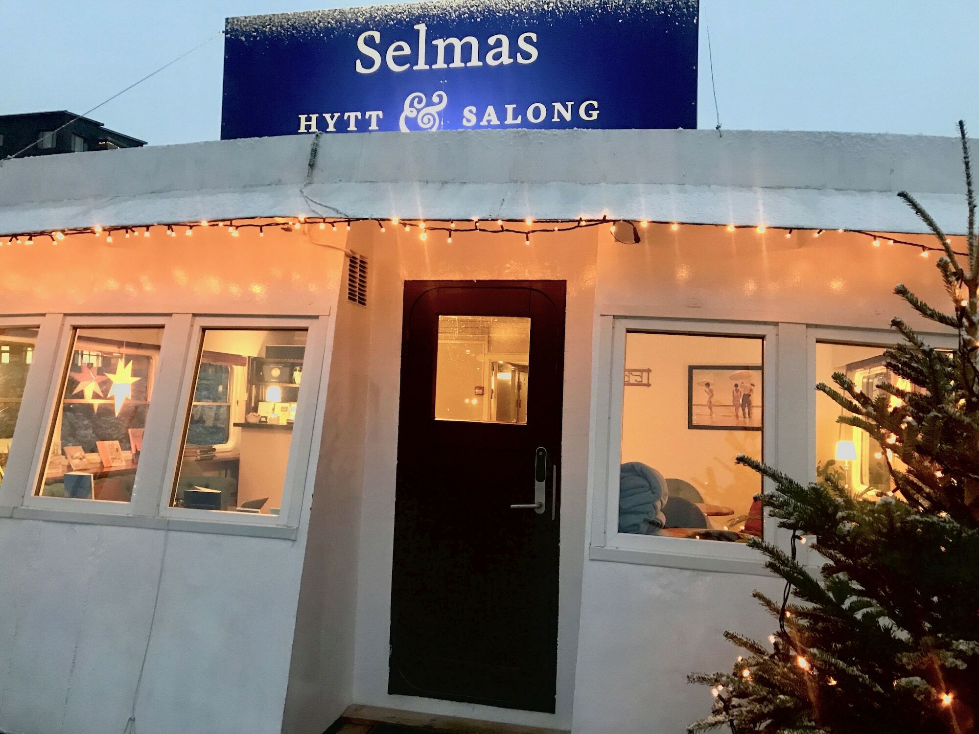Selmas Hytt Och Salong Hostel Uppsala Exterior foto